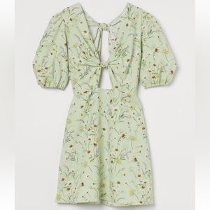 H&M Linen blend green Wildflower floral print dress tie front with puffy sleeves
